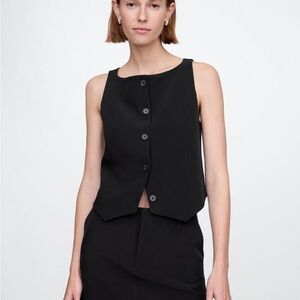 GAP BiStretch Boatneck Crop Vest